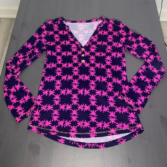 Lilly Pulitzer Janelle top in Get Hoppy - Picture 2 of 6